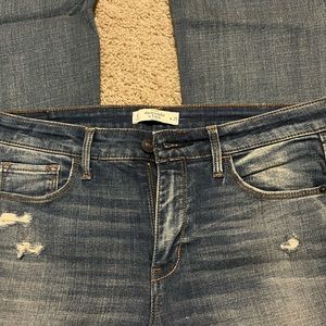 Womens Abercrombie Destroyed Flare Jeans.  Size 28/6